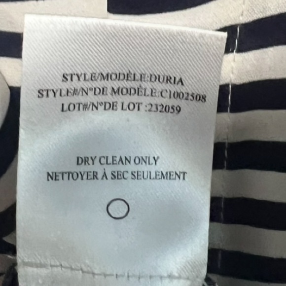 Theory Navy White Striped Silk Blouse in Excellent Pre Loved Condition - Picture 6 of 6